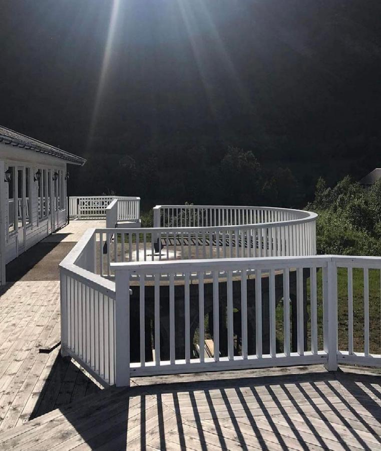 Aparthotel Senja Living Stonglandseidet Exterior foto
